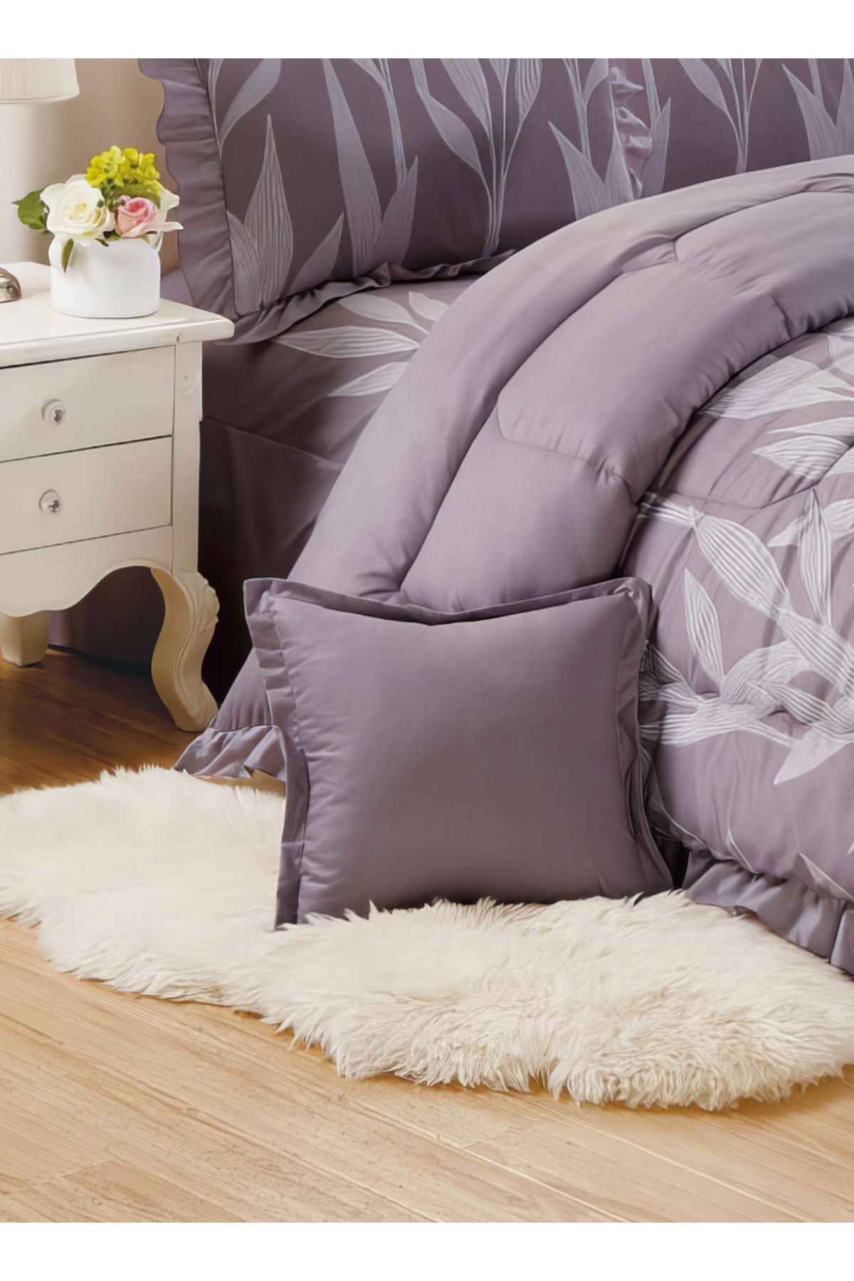 Generic-Comforter Set 4 Piece Single Size Elegant Bedspread Lightweight Comforter Suitable for All Seasons 3