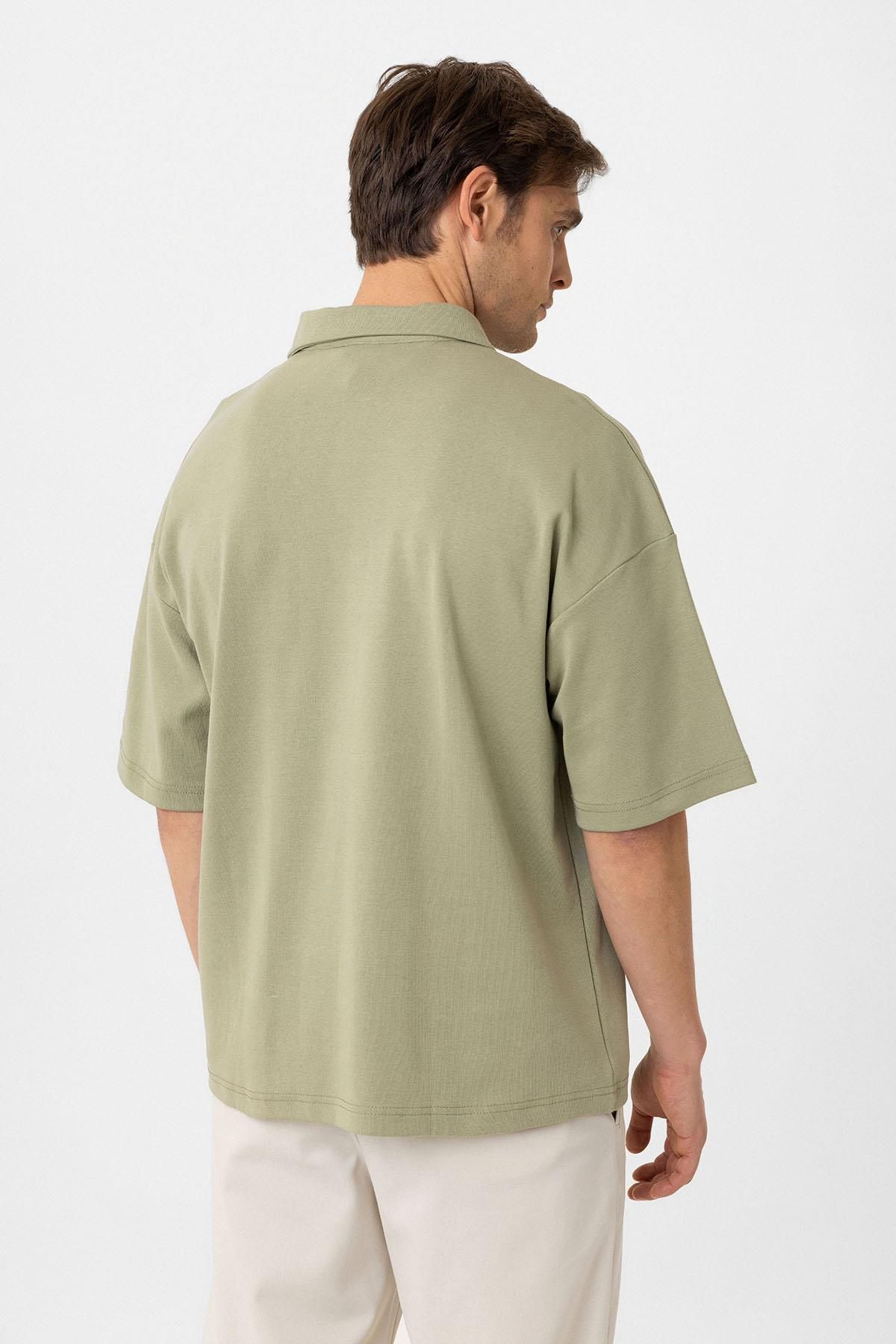 Antioch-Khaki Oversize Polo Neck Zippered Men's T-Shirt 4