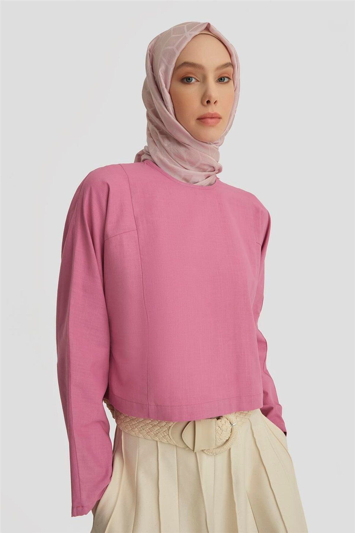 Armine-Impostor Blouse to Detail - 25Y3715 Hyacinth 4