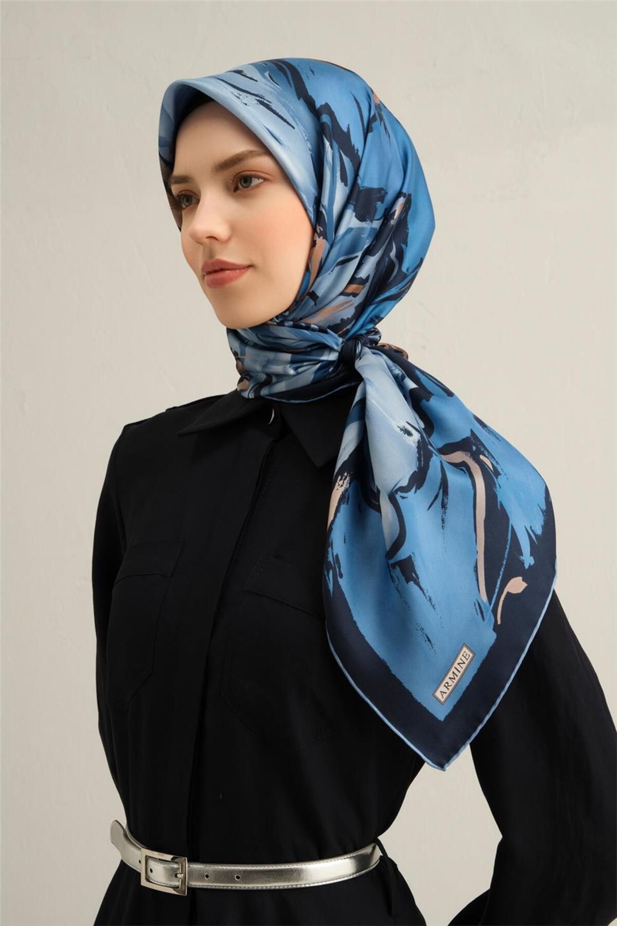 Desenli Saf Ipek Twill Eşarp 9337- 81 - 3