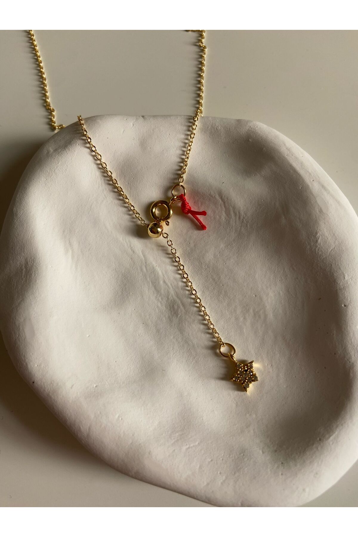 Taşlı Yıldız Plaka Charm Yılan Zincir Altın Kaplama Gold Kadın Kolye (45 Cm) – Sevgililer Günü Özel - Detay Görseli 3