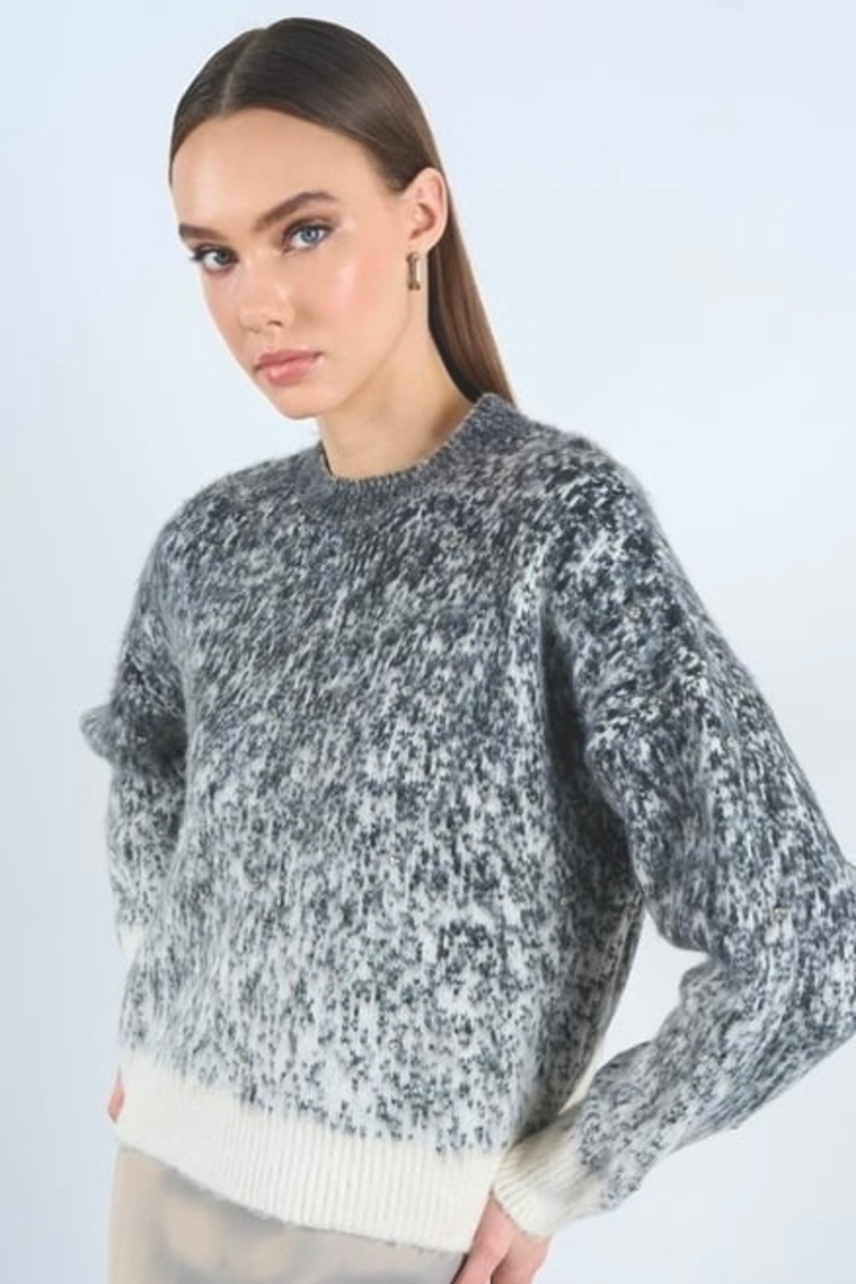 Ritnice-Women's Snowy Stone Feather Sweater 3