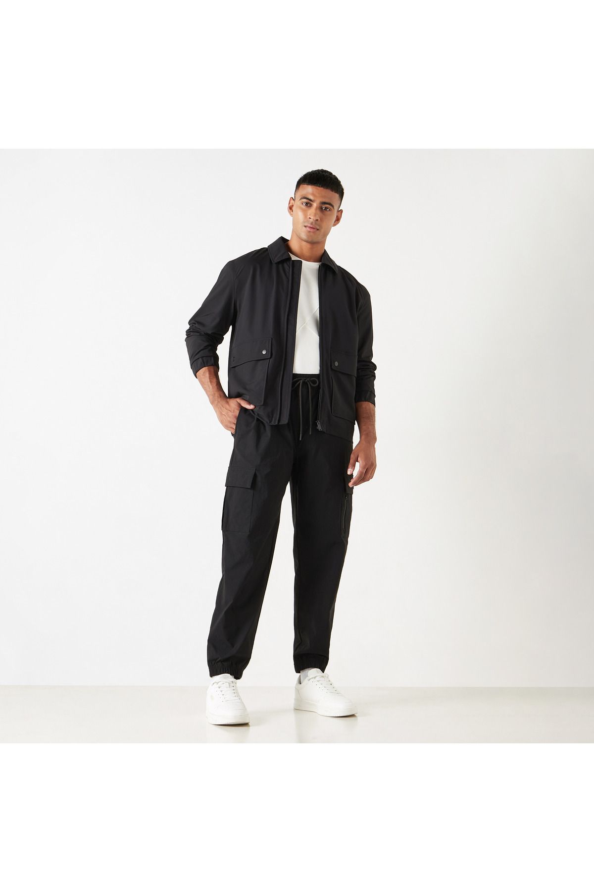Starter-Solid Regular Fit Cargo Joggers With Flexi Waist And Pockets 2