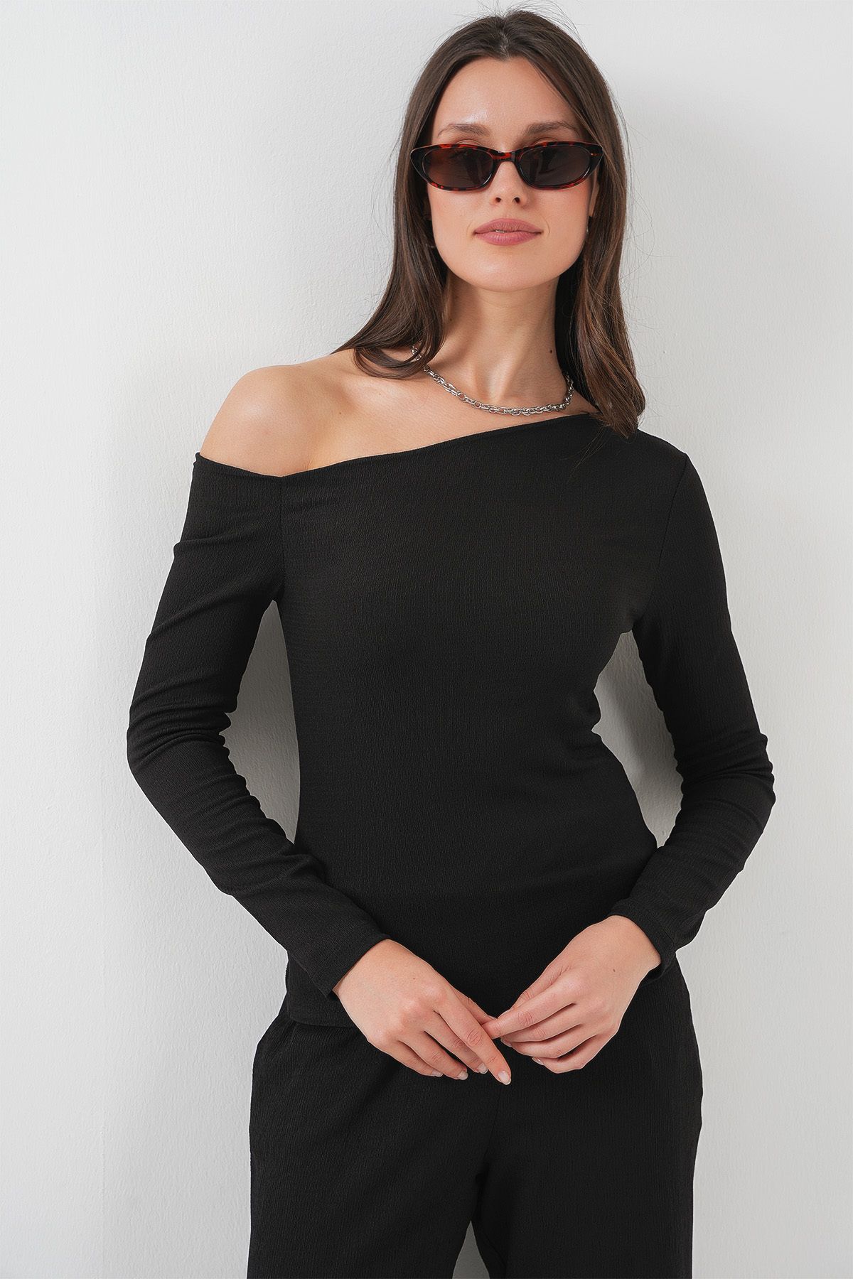 Bigdart-6708 Off Shoulder Bottom Top Set - Black 4
