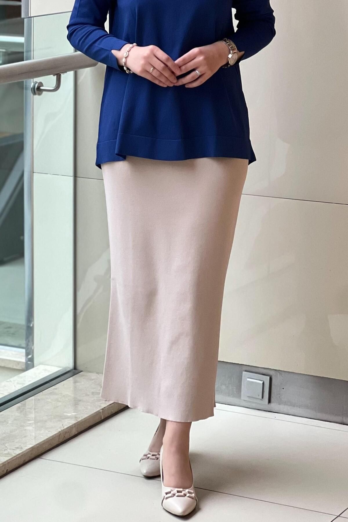 Nuss-Merserize Pencil Skirt 1