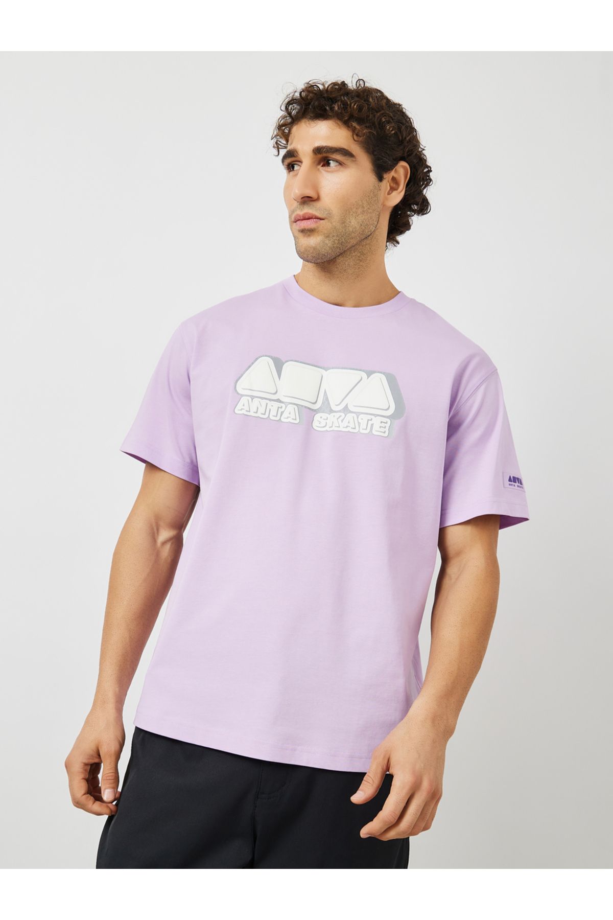 Anta-Logo Print Relaxed Fit T-Shirt 1