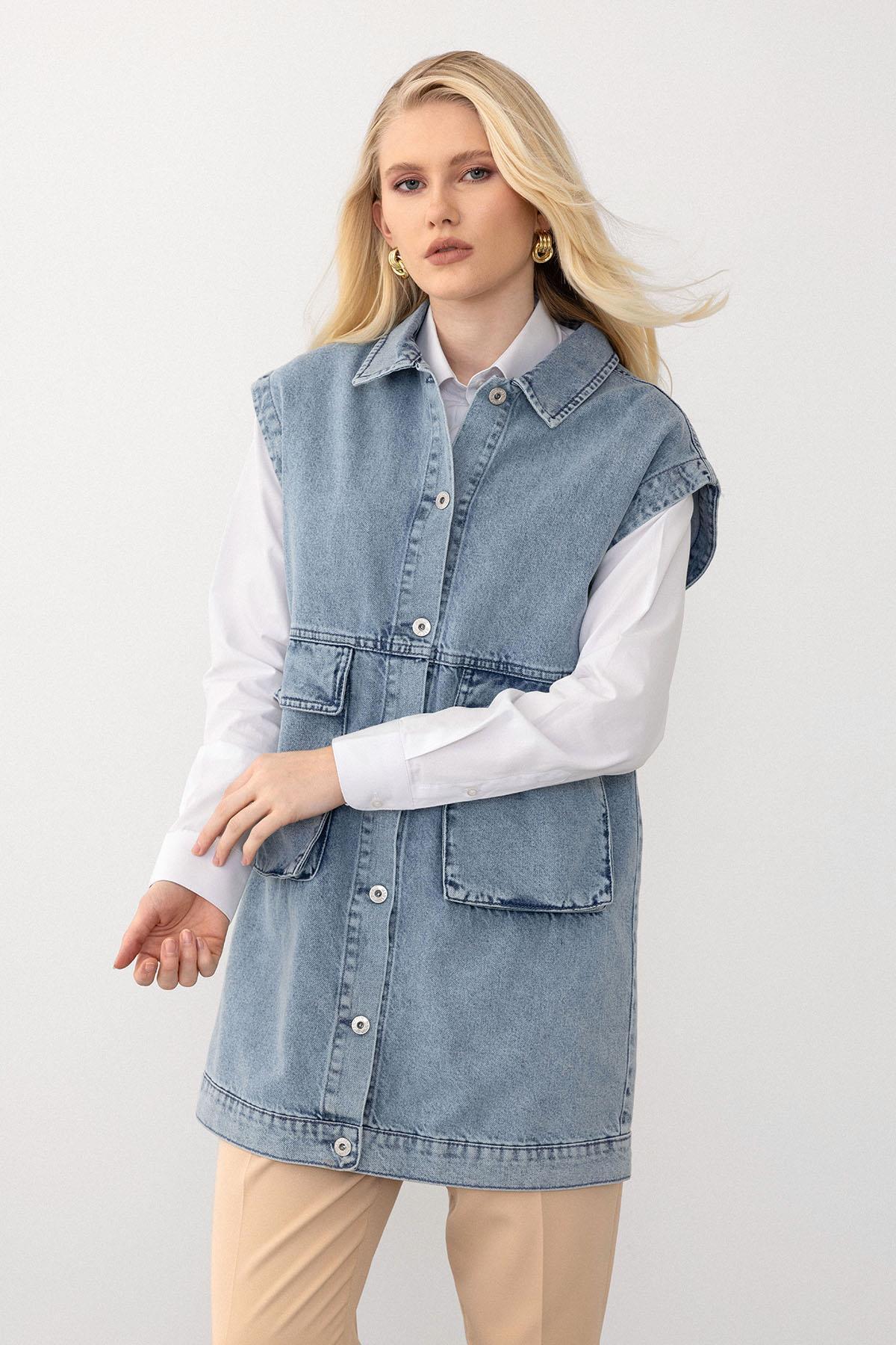 Olcay-Übergroße Jeansweste – Taschentasche mit Knopfverschluss BLAU 8252 4