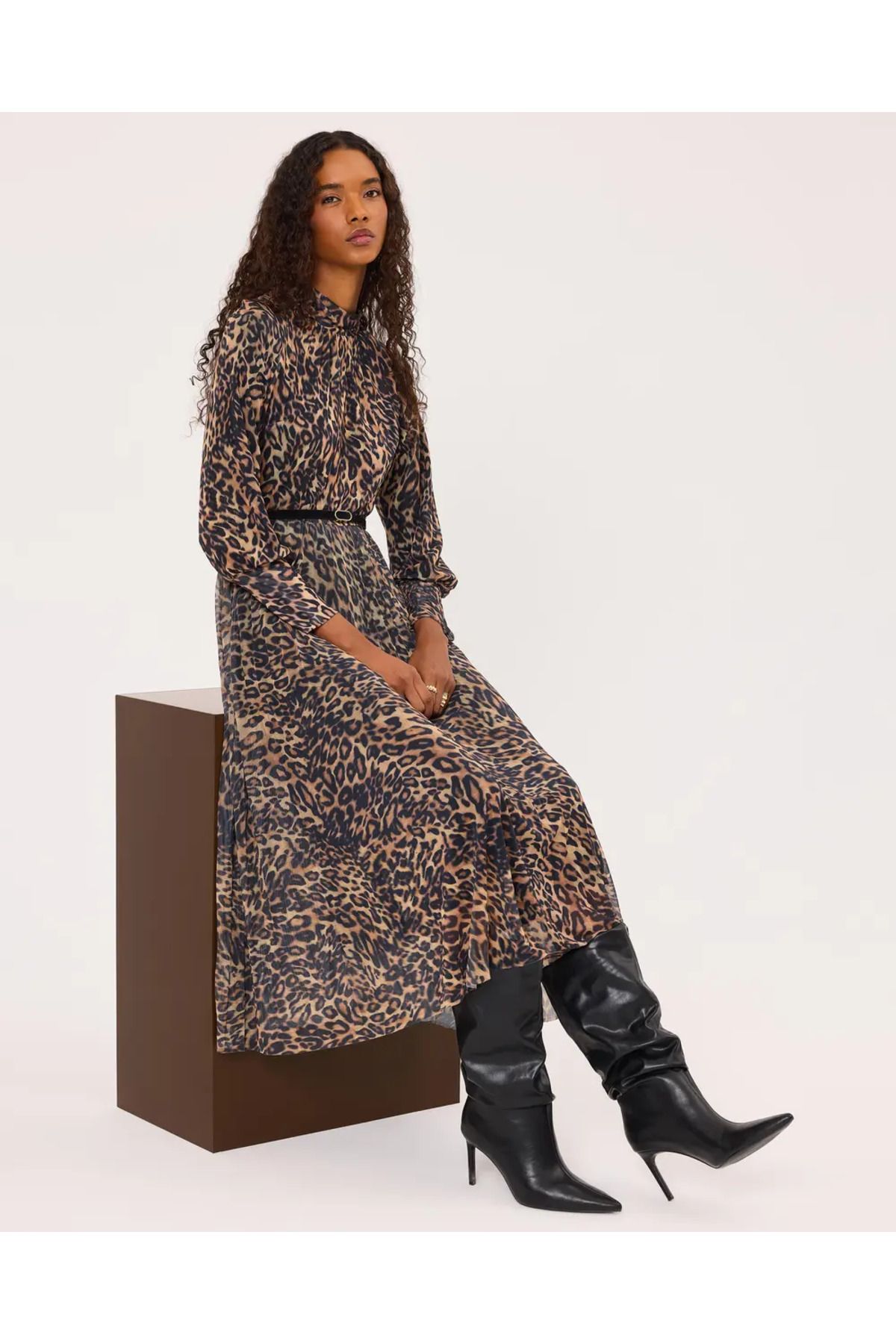 SEÇİL-Brown Midi Length Stylish Dress - Choice Stand Collar and Belt 1