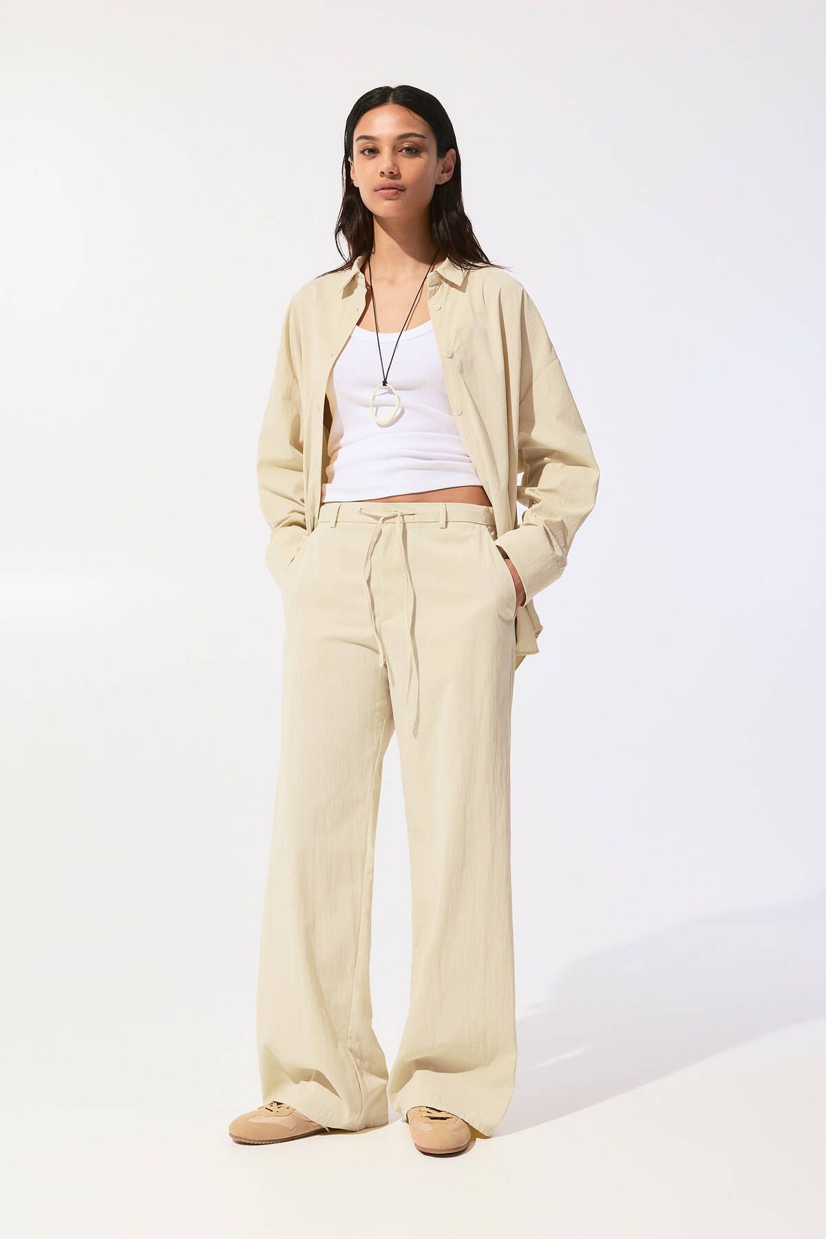 خرید شلوار جاگر زنانه مدل پیجامه با بند تنظیم و پل کمربند Pull & Bear