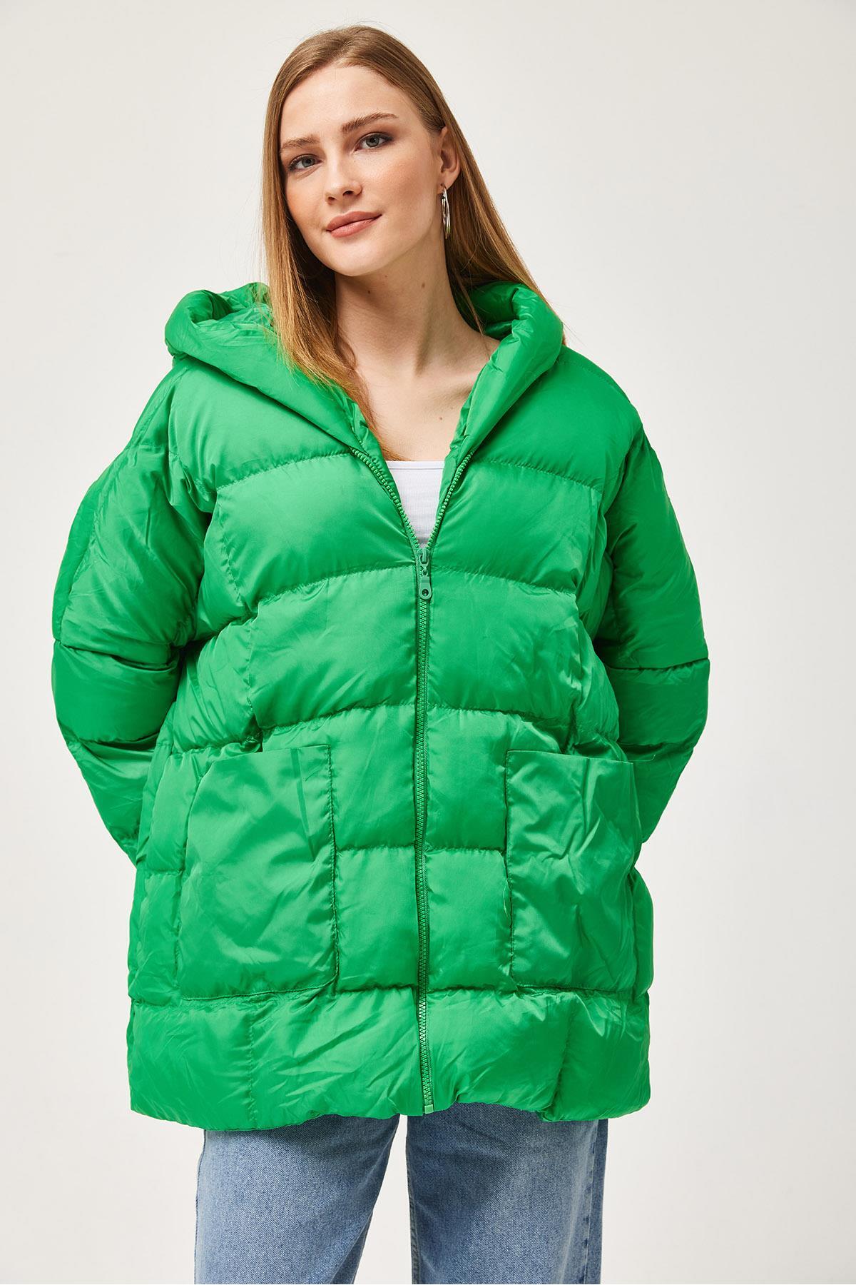 FEMİNEER.com Kapüşonlu Oversize Şişme Mont Yeşil