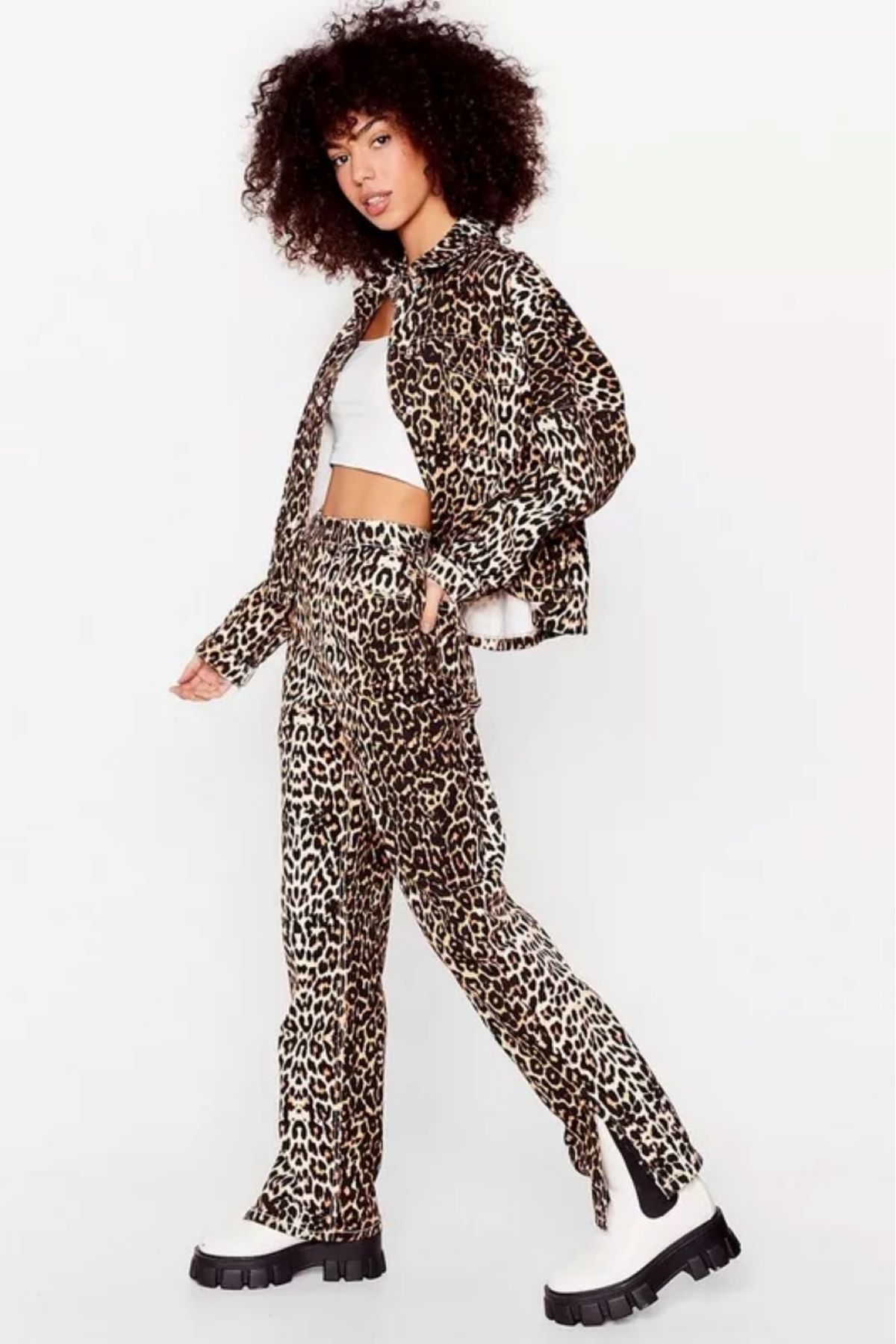 Şans-Leopard Print Jeans for Women, High Waist and 5 Pocket Leg 4