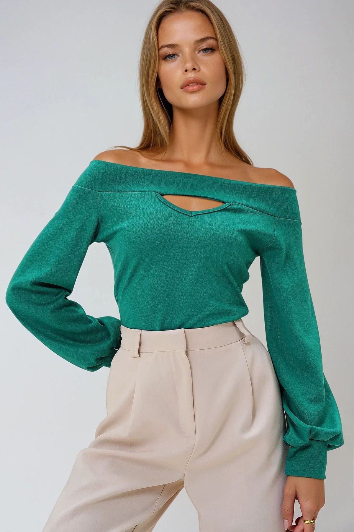 VAGGON-Women's Green Madonna Collar Cut Out Detailed Knitted Blouse Prmx12948 3