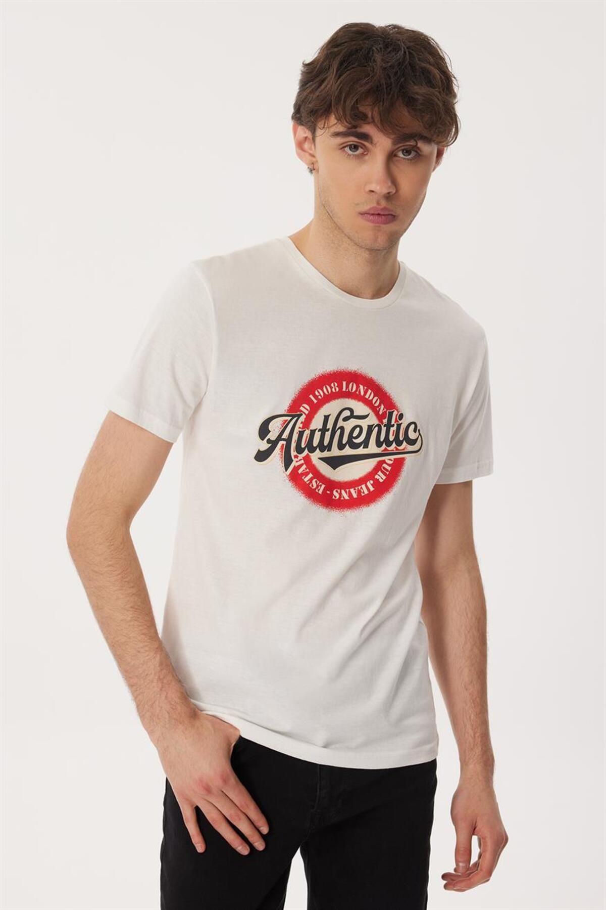 تی شرت سفید مردانه authen که یقه t shit Lee Cooper