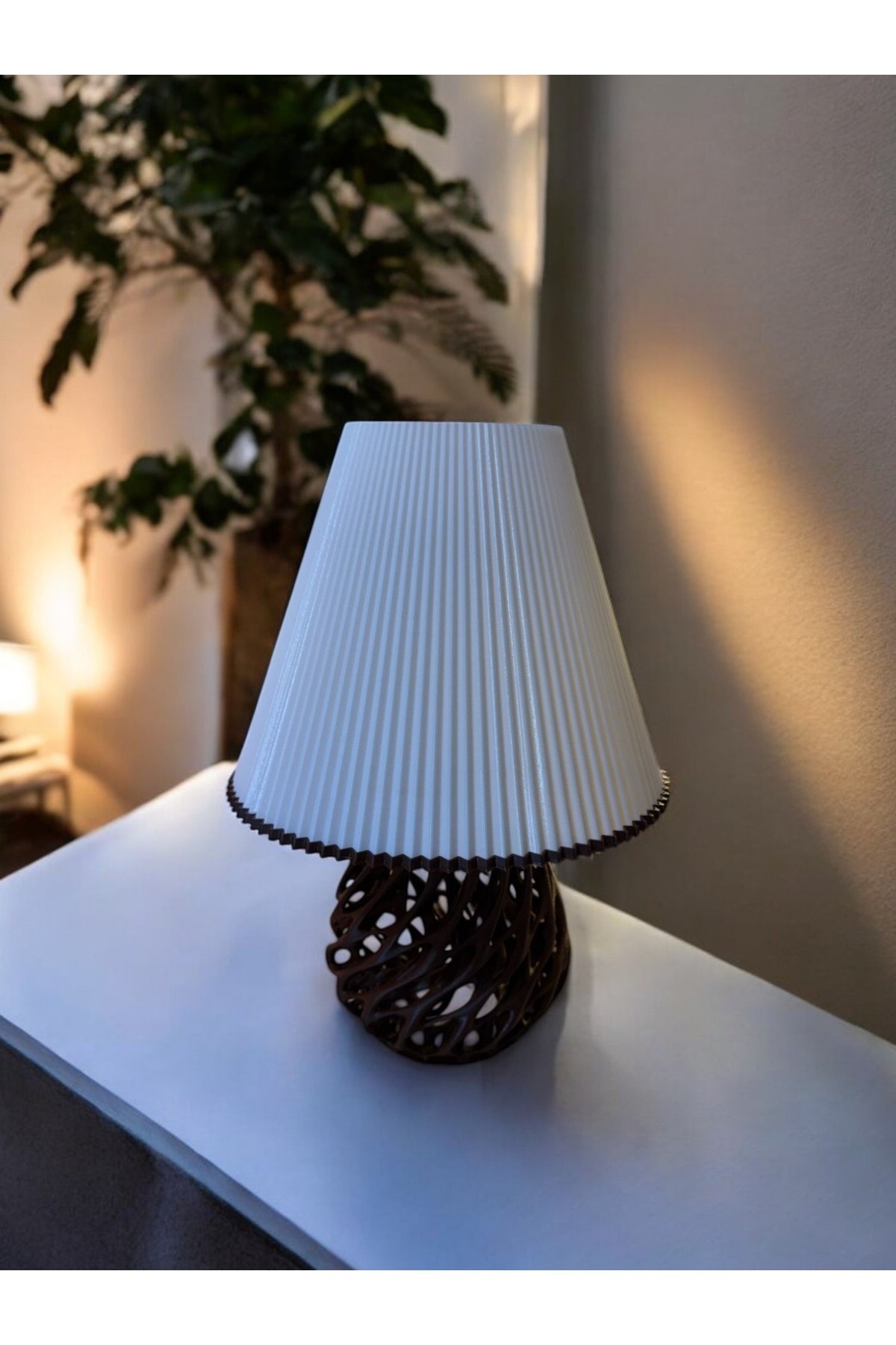 Findify Store-Twister Model Special Design Lampshade and Table Lamp 4