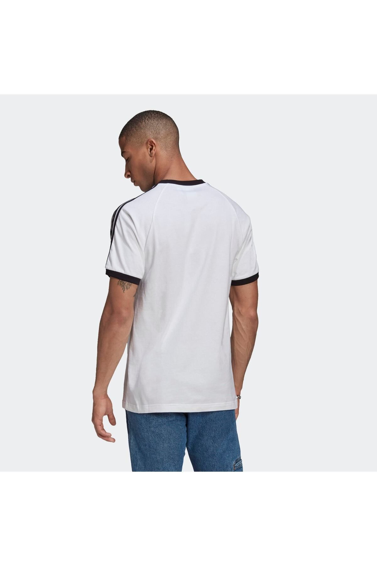 adidas-تي شيرت أبيض للرجال من Adicolor Classics (GN3494) 2