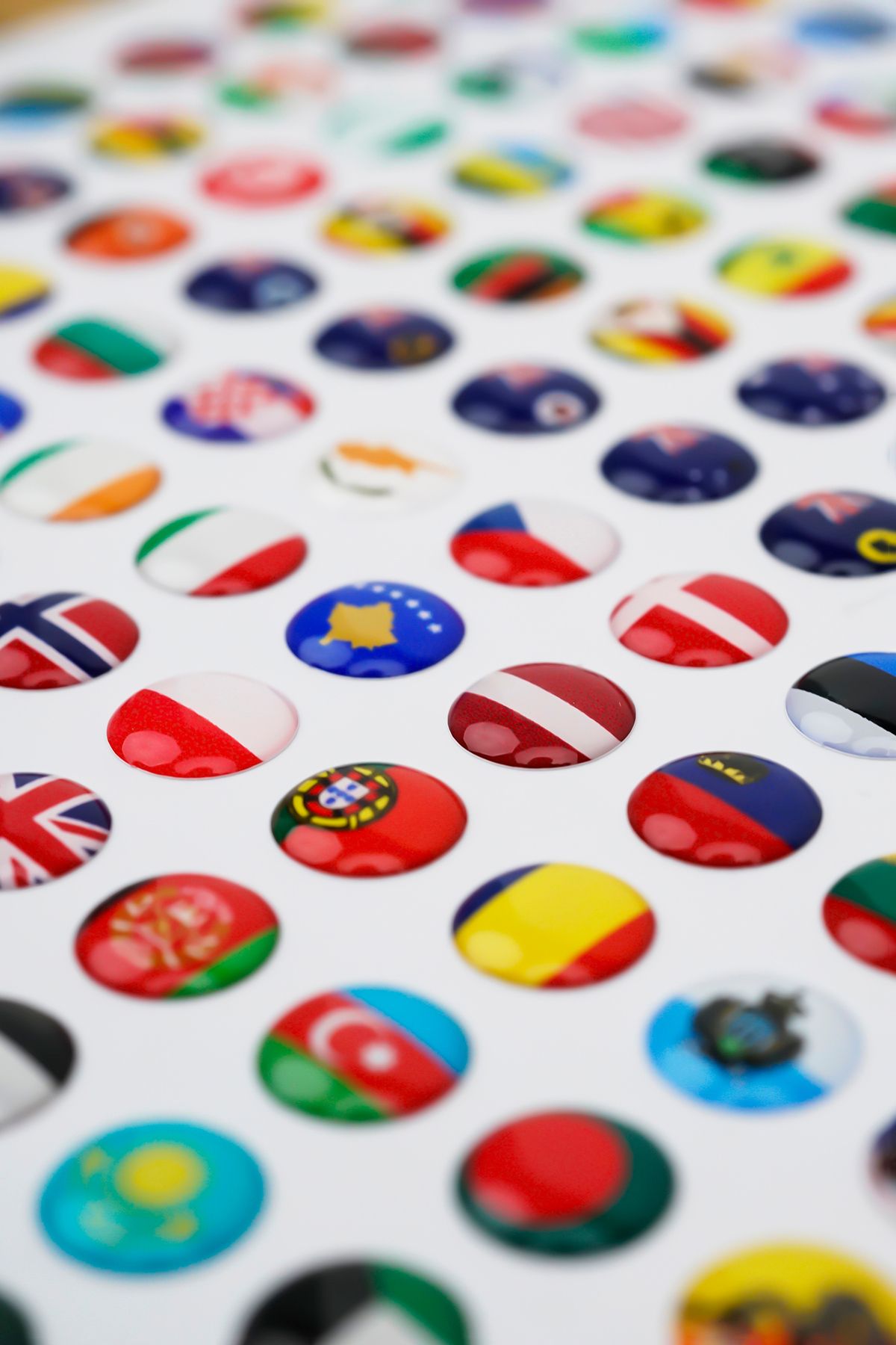 Colorfull Worlds-Marker Pin for World Map - Country Flags and Symbols 5