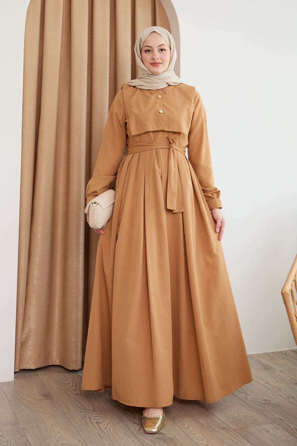 InStyle-Bolero-Kamelkleid mit Knopfdetail 5