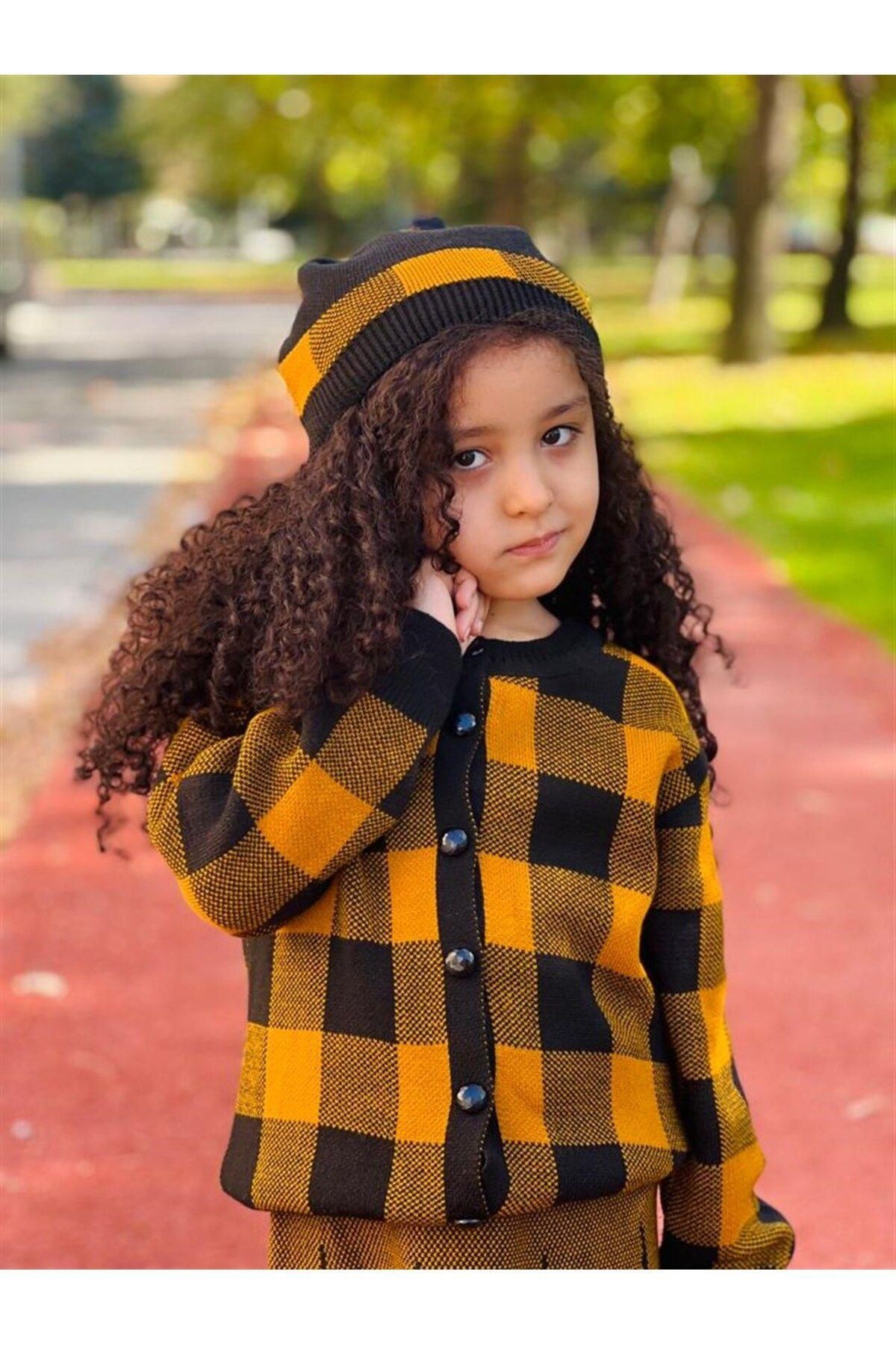 Hilal Akıncı Kids-Girl's Checkered Buttoned Cardigan Knitwear Skirt Beret 3-Piece Set 2