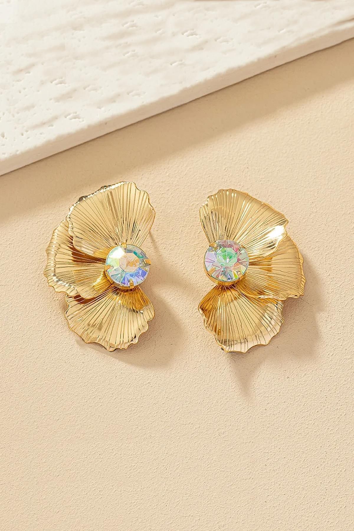 New Obsessions-Gold Elegant Half Flower Patterned Women's Stud Earrings 6