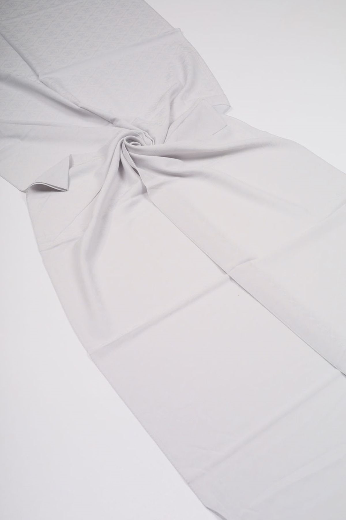 Pierre Cardin-Shawl - Pattern-01 - Color-18 1