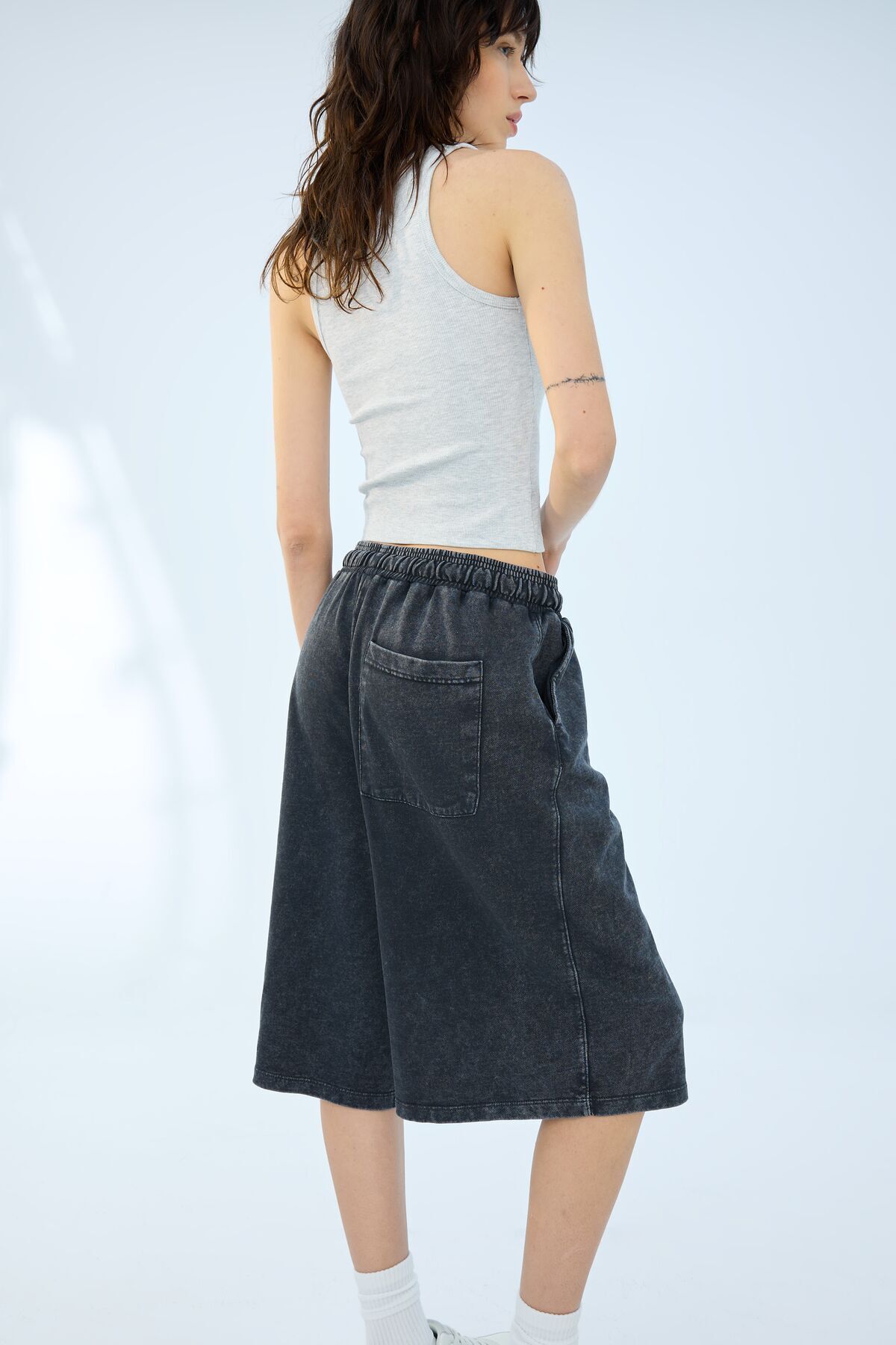 Bershka-Voluminous plush Bermuda jorts 1