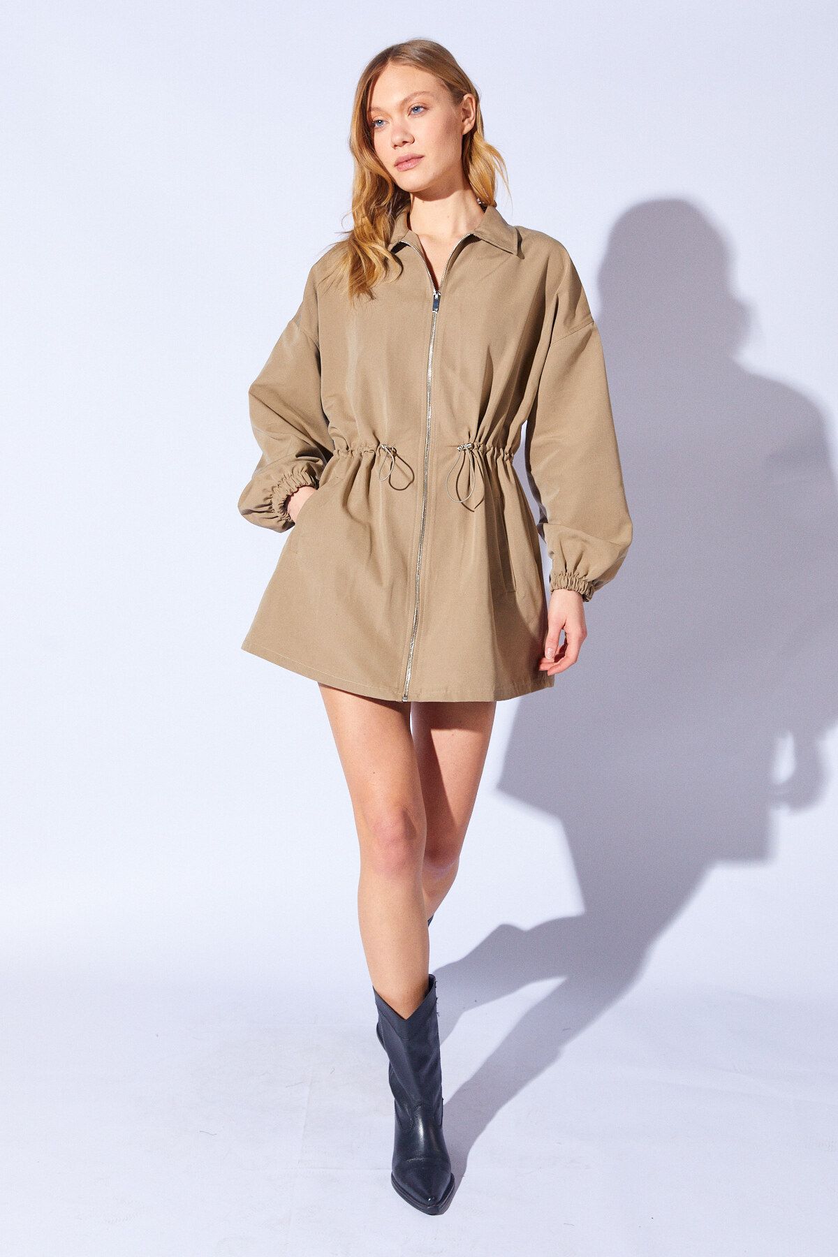 Manche-Drawstring Waist Water Repellent Raincoat Women's Trench Coat |   Beige Mkw 389277 -01 7