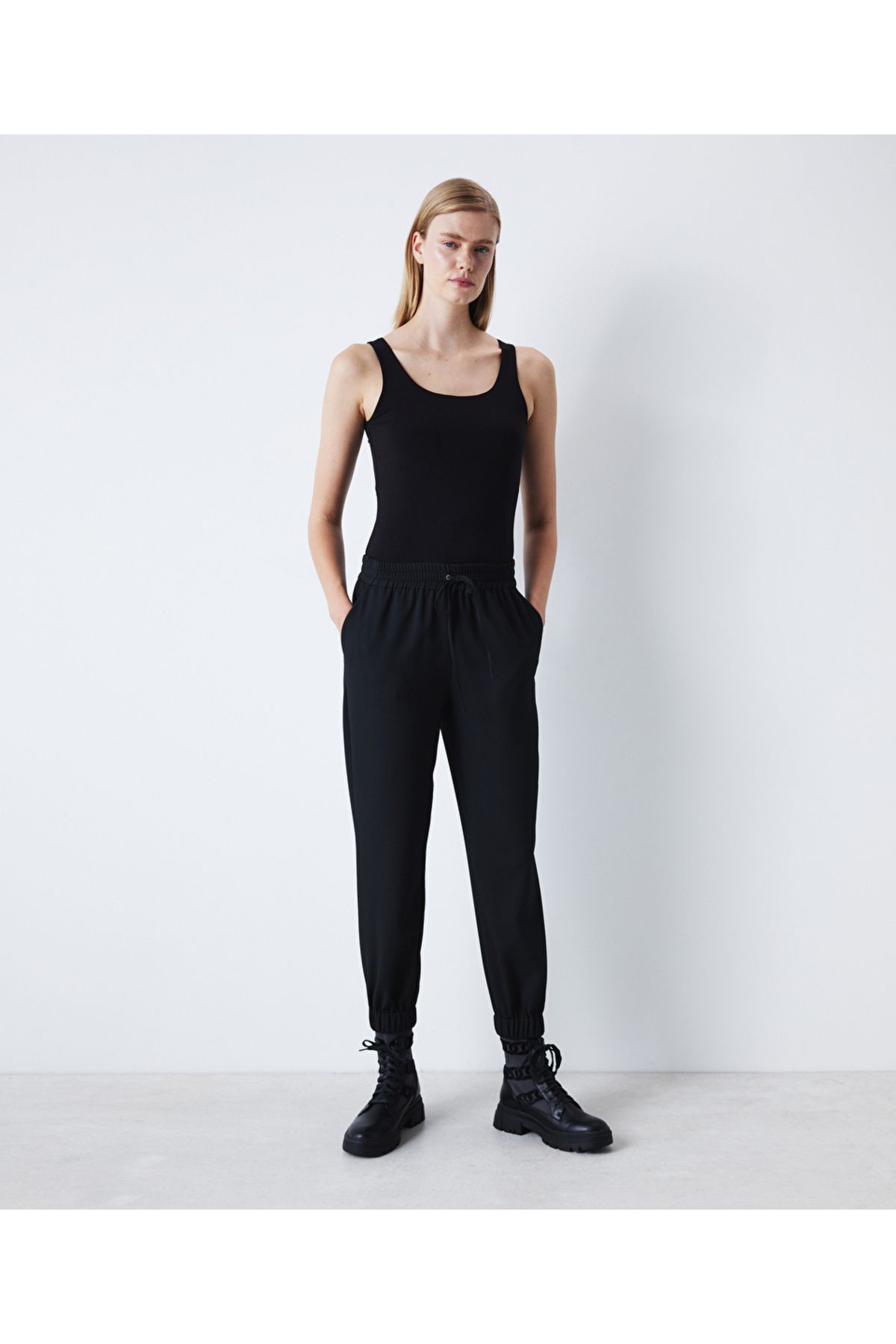 complete the look image