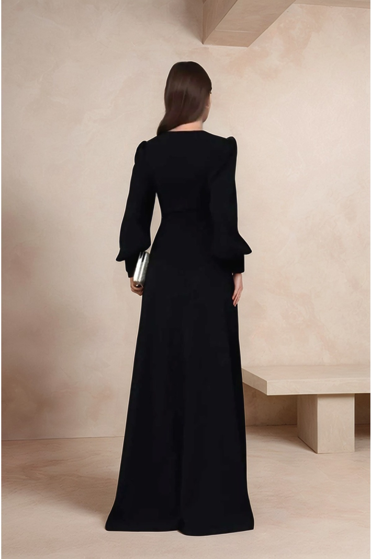 Trendusfashion-New Season V-Neck Crepe Fabric Maxi Dress 3