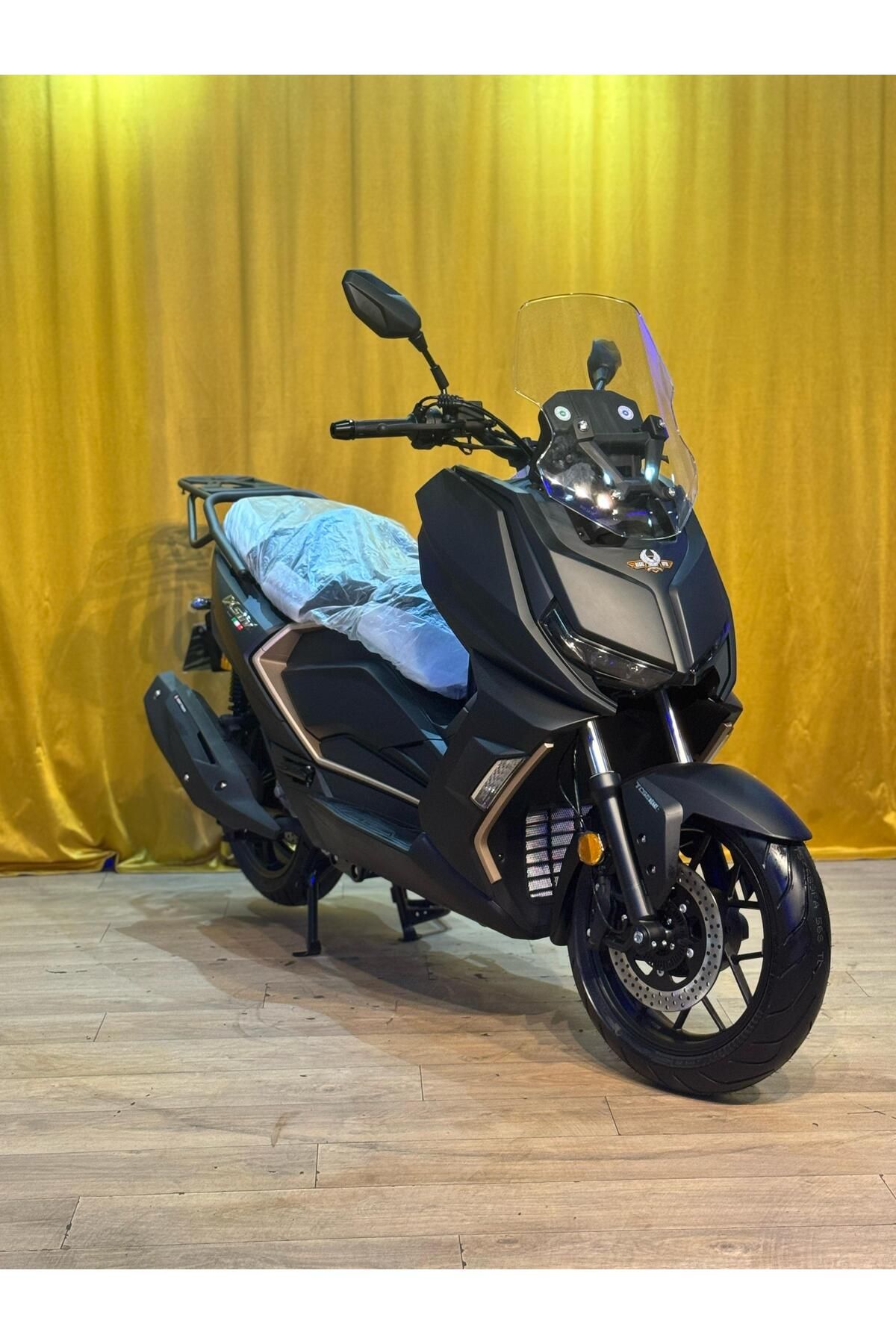REGAL RAPTOR X-SUV 250 MAX SCOOTER-2025 MODEL Uyumlu