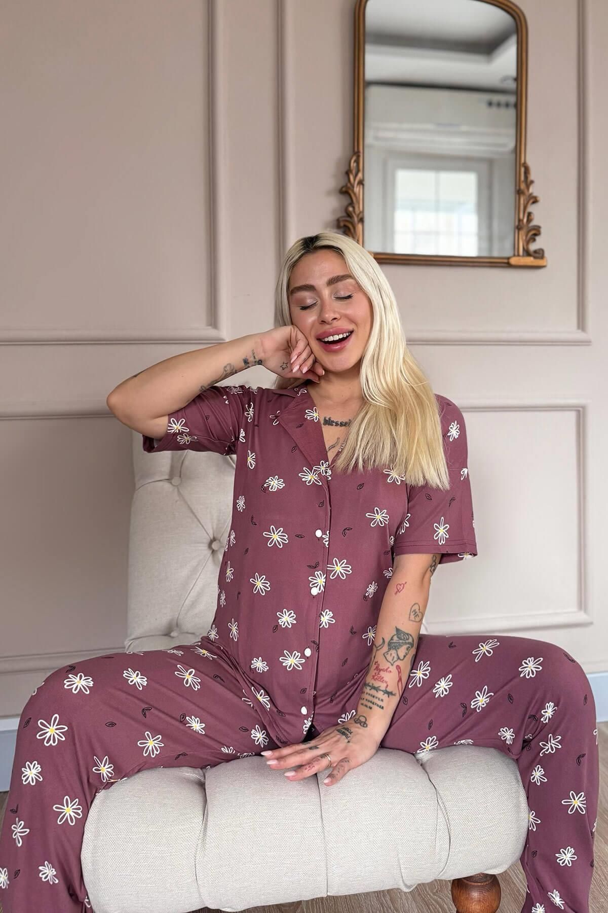 Pijamaevi-Powder Soft Daisy Patterned Bamboo Front Buttoned Short Sleeve Pajama Set 4