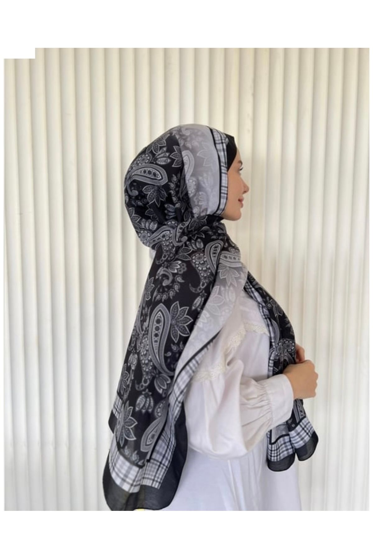 Misa-Ethnic Voile Mousse Pattern Shawl 3