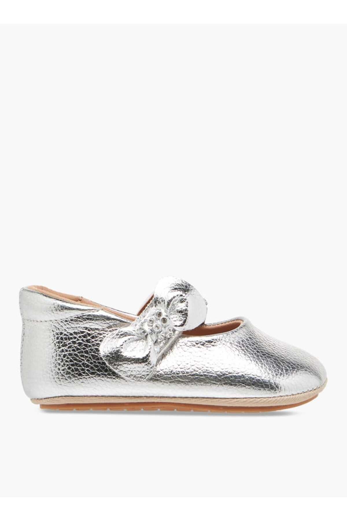 Barefeet-Embellished Booties with Hook and Loop Closure 3