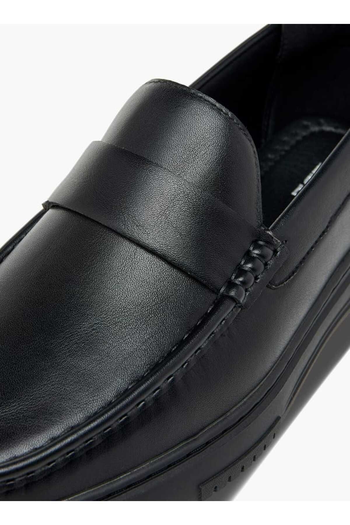 LBL by Shoexpress-LBL by Shoexpress Solid Slip-On Loafers 4