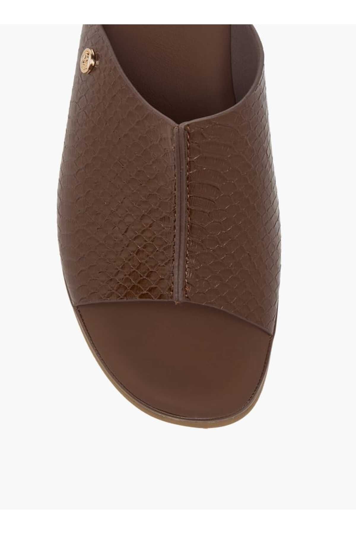 Paprika-Textured Slip-On Sandals with Wedge Heel 4