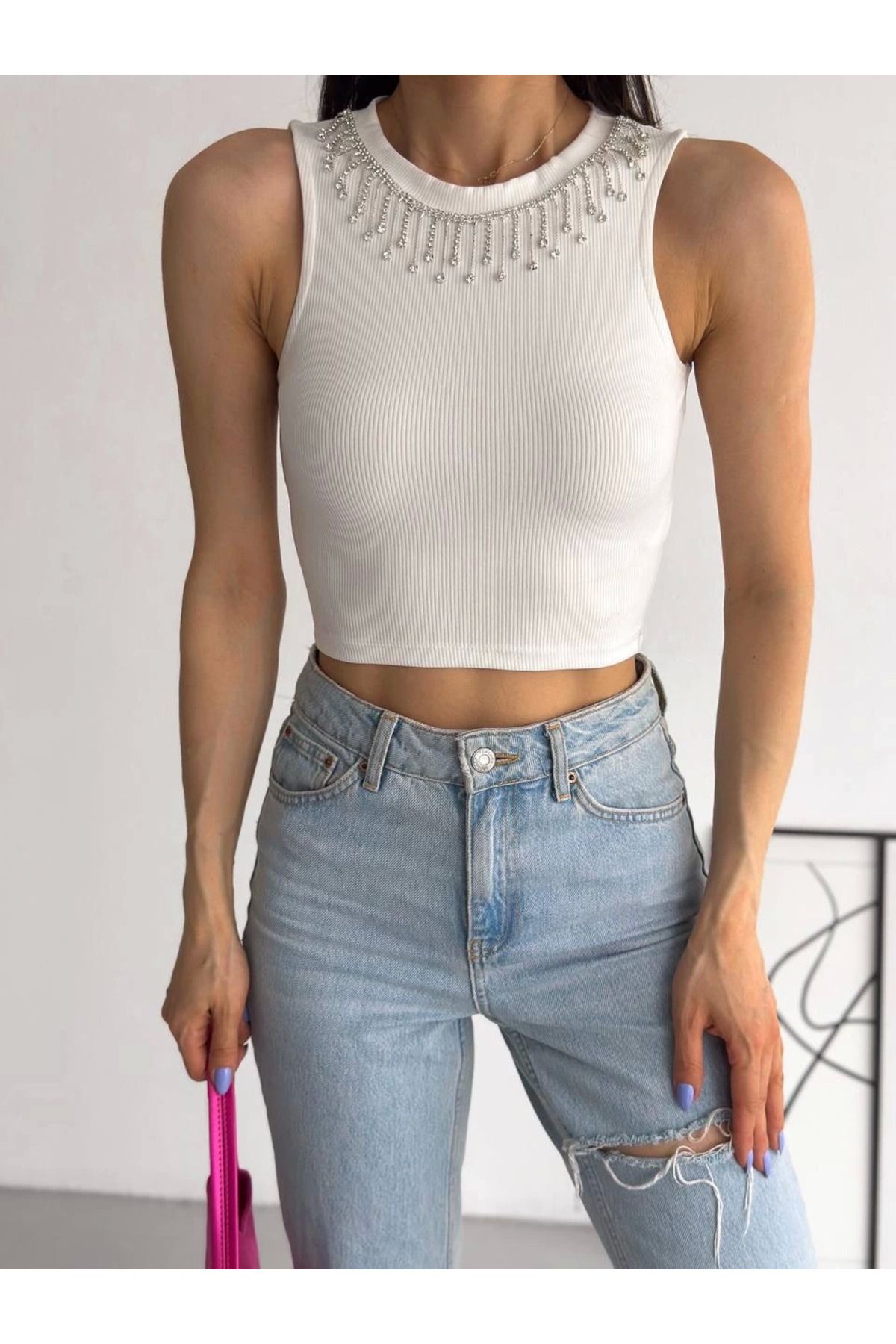 THEFOF Fitilli beyaz silim fit yumuşacık pamuklu günlük casual askılı zincirli