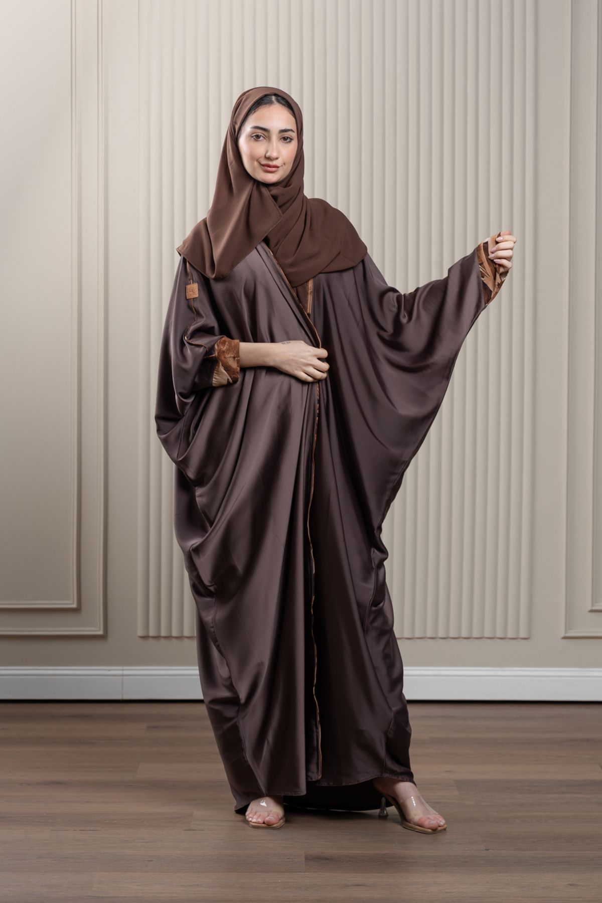 LAVİNİA-Lavinia women abaya, colored bisht, wrapped, lined, patterned piping. 1