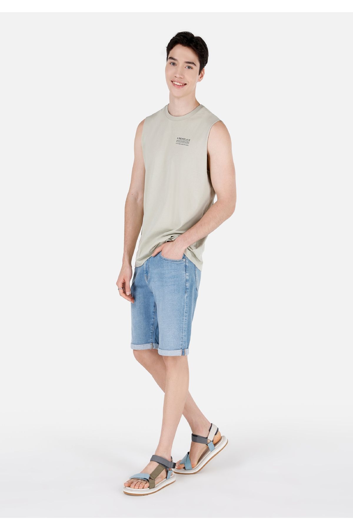 complete the look image