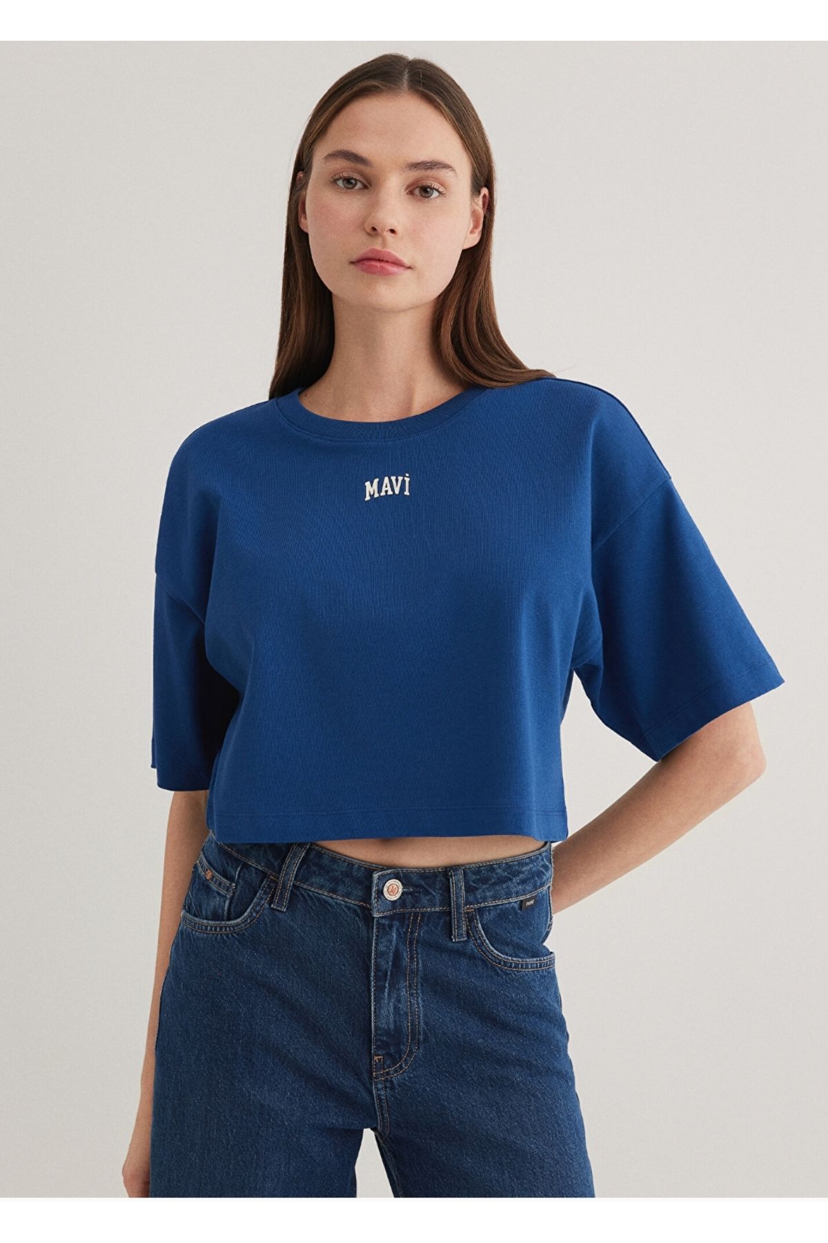 Mavi-Navy Blue Crop T-Shirt with Logo Print 1