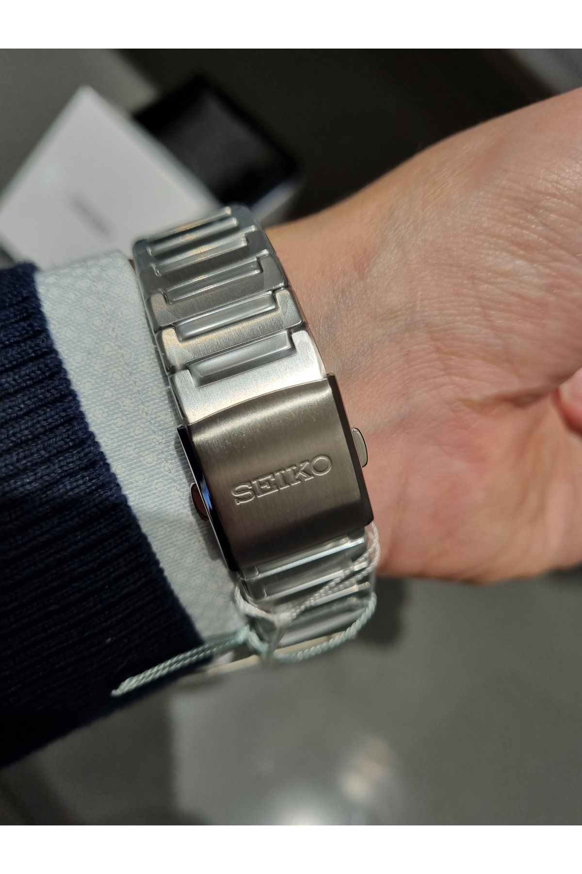 Seiko-ساعة يد سيكو - مقاومة للماء للرجال مع تقويم بقرص فضي 5