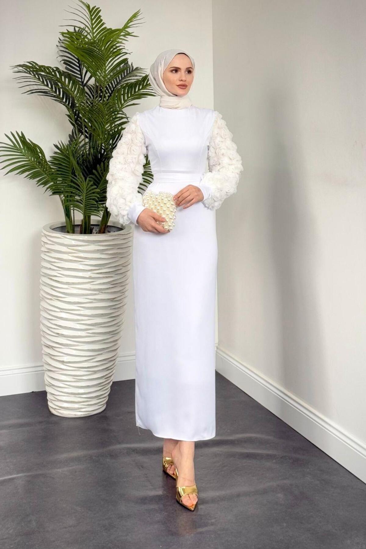Filomena Evening Dress with Roses and Sleeves White