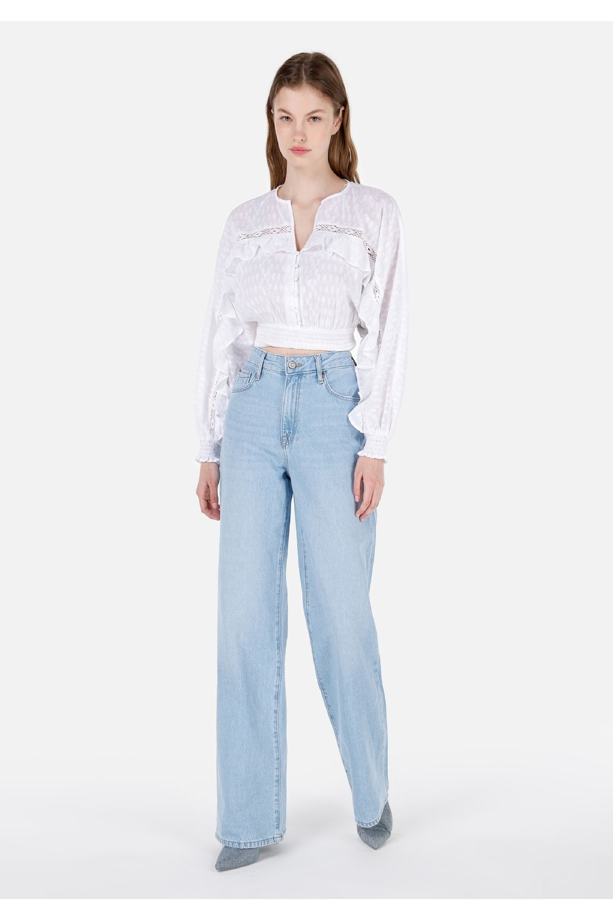 complete the look image