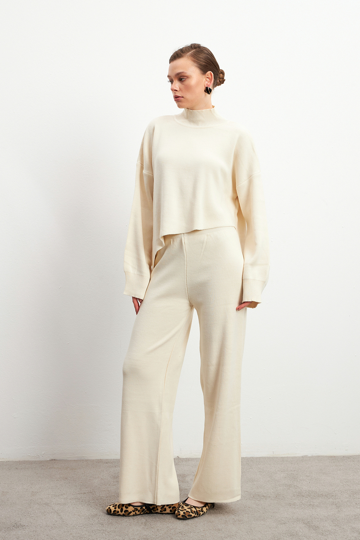 Bipantolon-Women's Ecru High-Rise Asymmetrical Cut Detailed Oversize Long Sleeve Sweater Trousers Knitwear Top and Bottom Set 2
