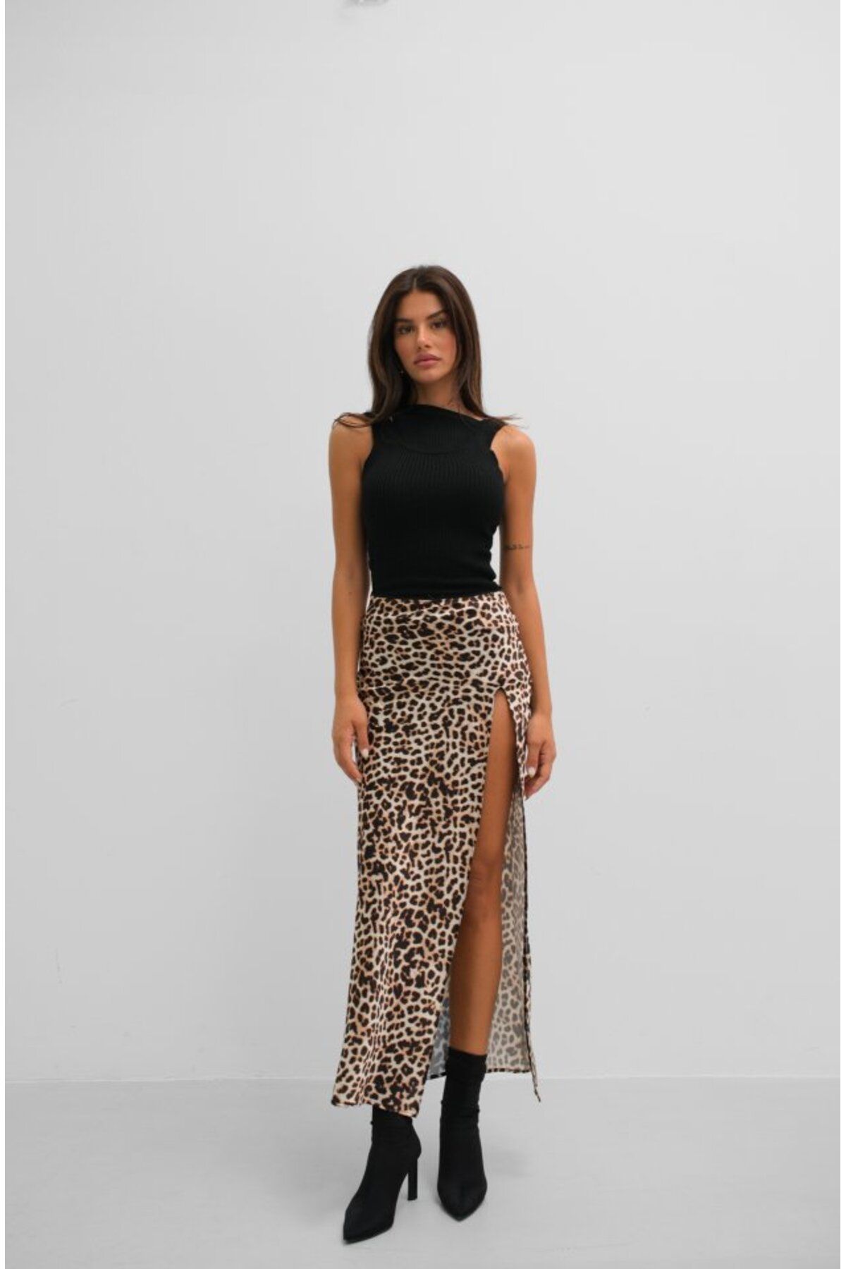 Gökyüzü Moda Cutout Fitilli Bluz