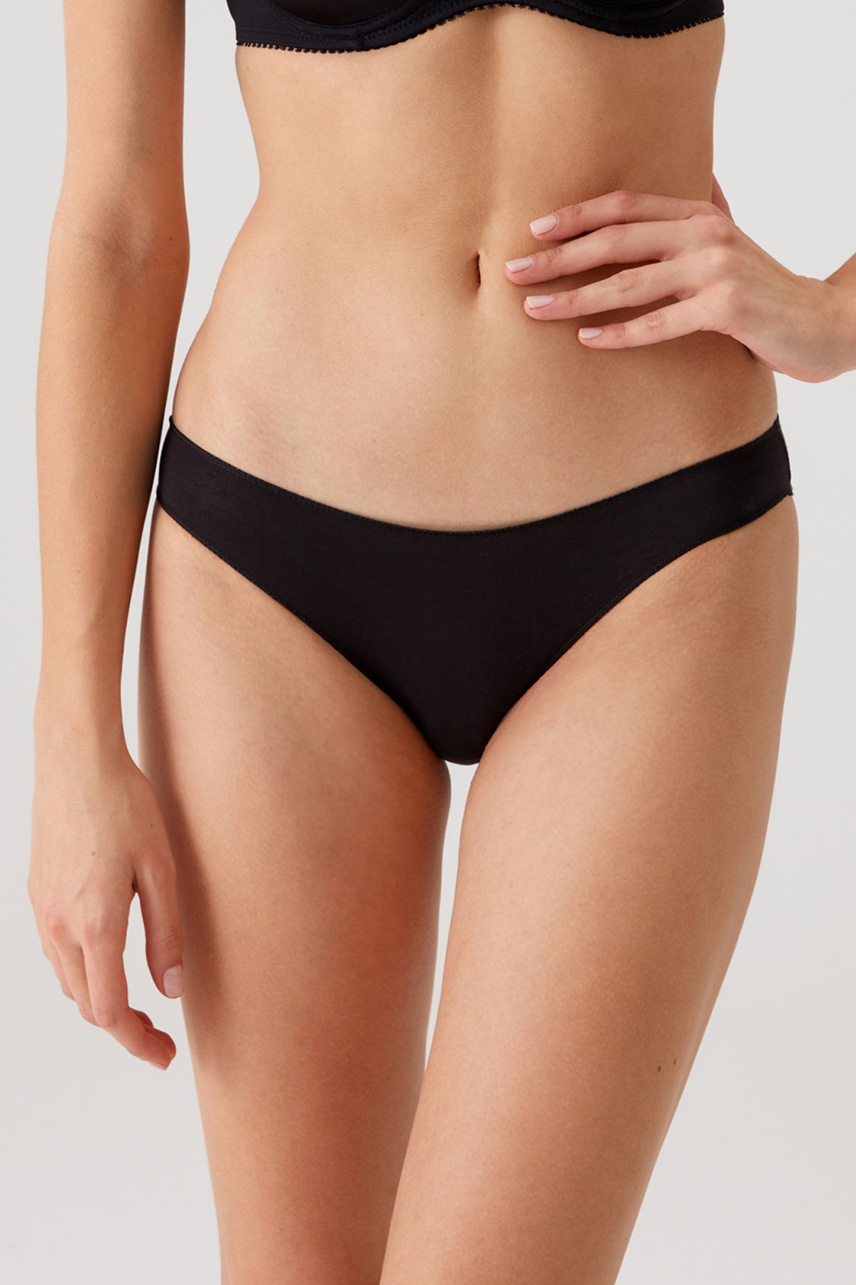 Pierre Cardin-Pachet economic de 5 piese pentru femei Negru-albastru închis-visiniu-pudră-ecru 2050 Bikini de bază din bumbac No Show 7