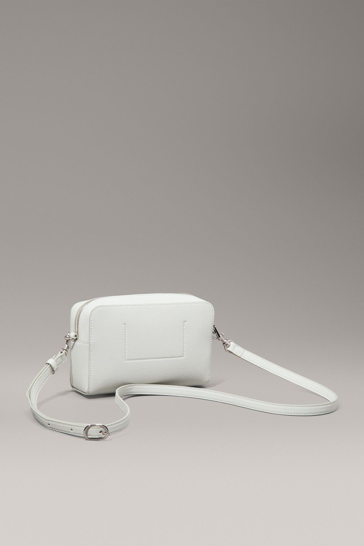 Calvin Klein-Minimal Monogram Ew Camera Bag - Stylish and Convenient Design 2