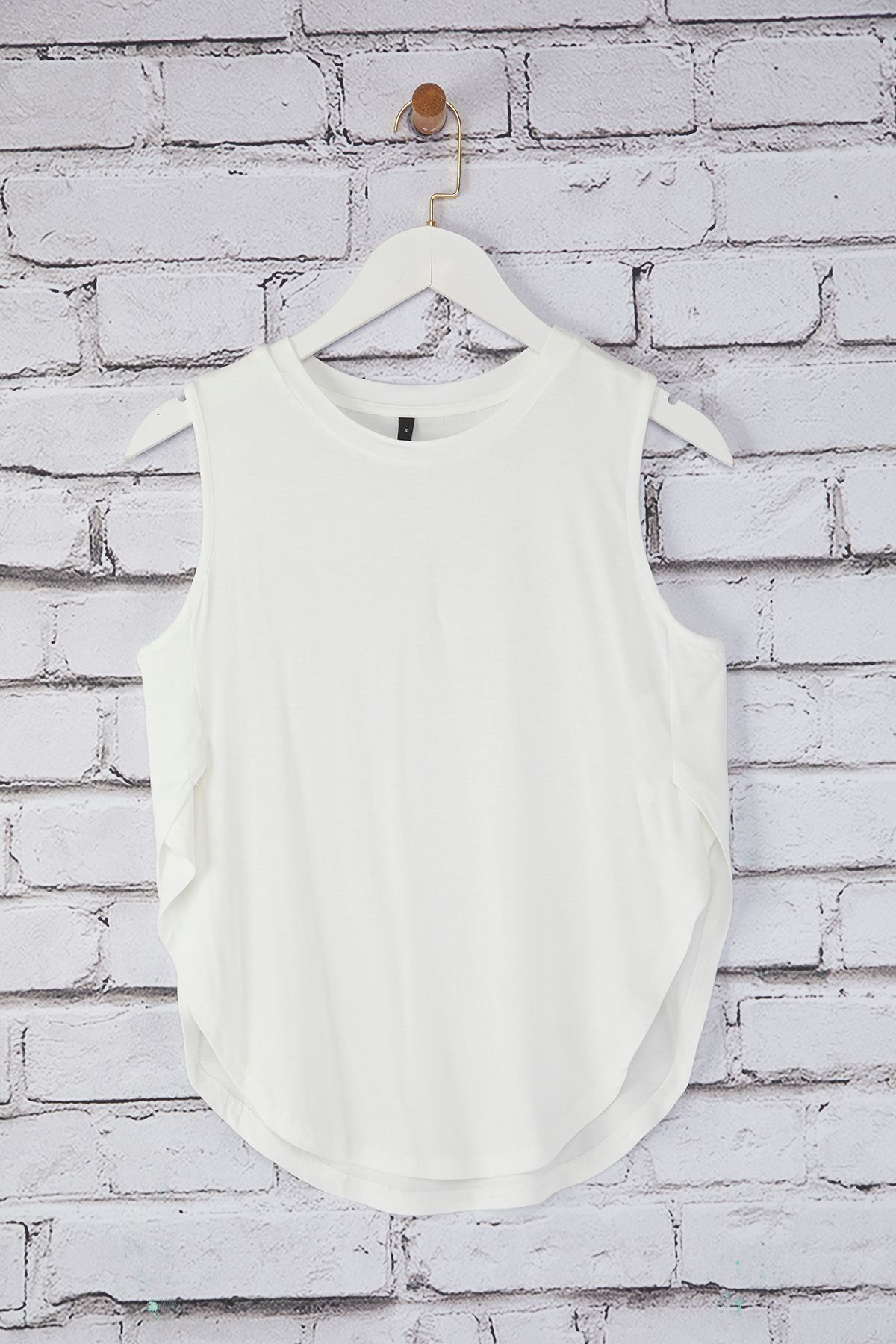 Trendyol Collection-Ecru Regular/Normal Fit Sleeveless Crew Neck Flexible Knitted Undershirt with Side Slits Twoss25Al00047 6