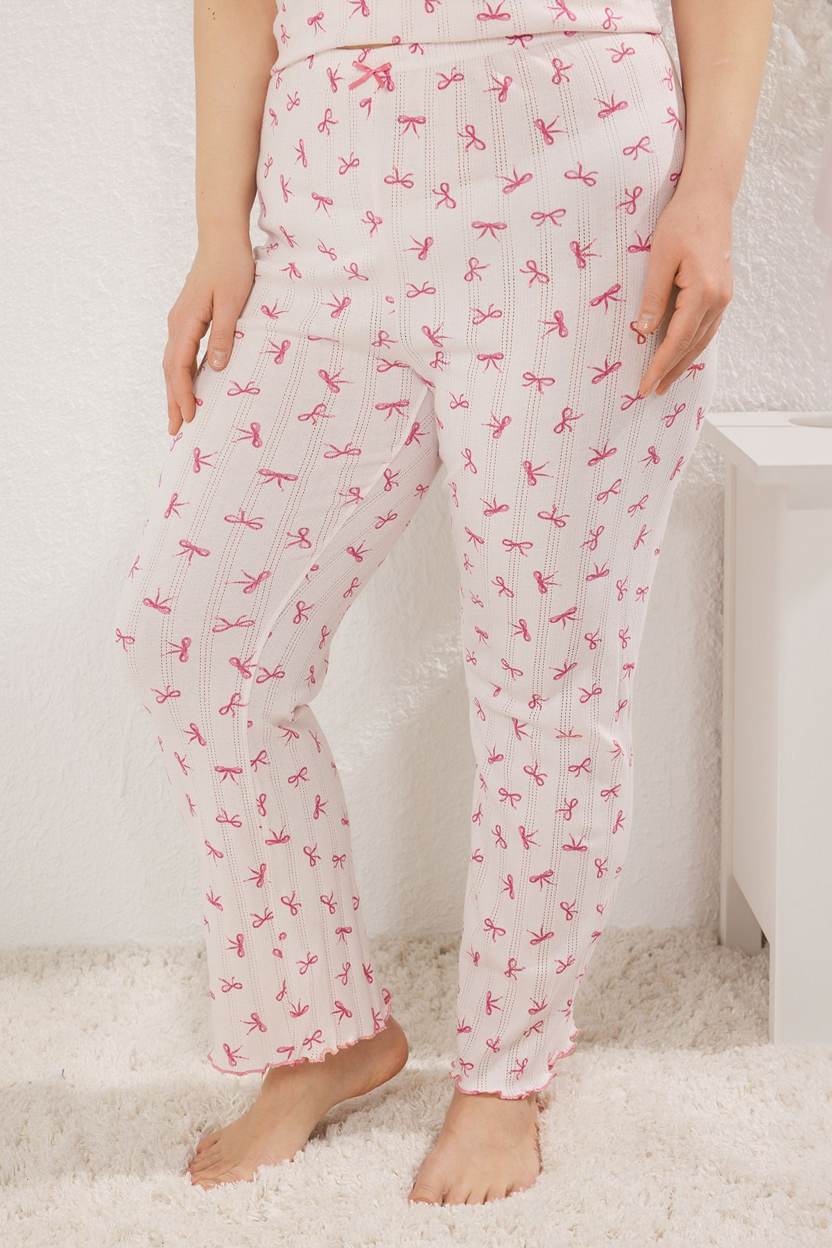 Trendyol Curve-Pink Ribbon/Bow Pattern Pointel Openwork/Hole Knitted Pajamas Set 3