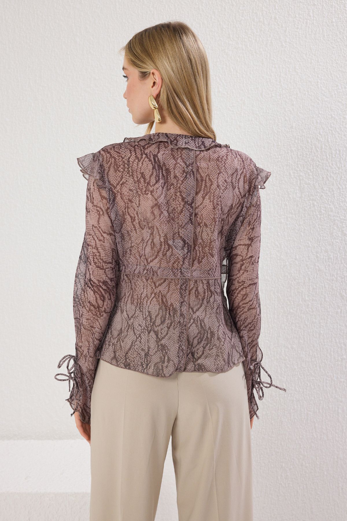Trendyol Collection-Блузка-сифон зі зміїним візерунком TWOSS25BZ00427 4