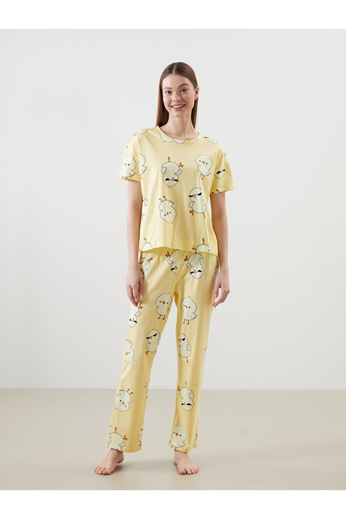 LC Waikiki-Lcw Young Yellow Crew Neck Printed Women's Pajamas Set 1