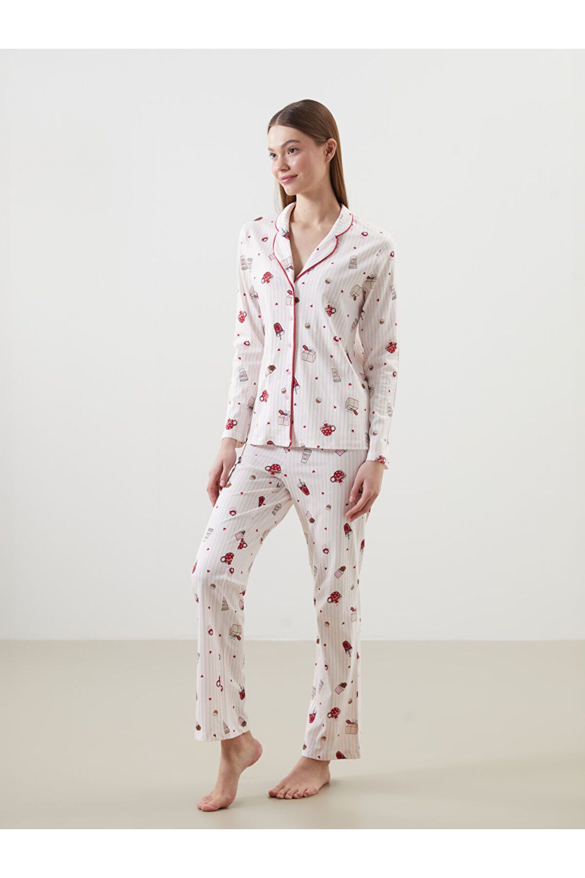 LC Waikiki Yeni Sezon Gomlek Yaka Baskili Kadin Pijama Takimi - S5N905Z8
